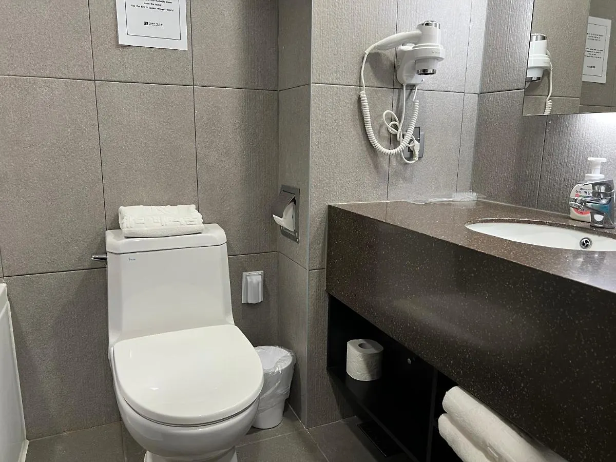 Incheon Rivieraverium Hotel 3*,  South Korea