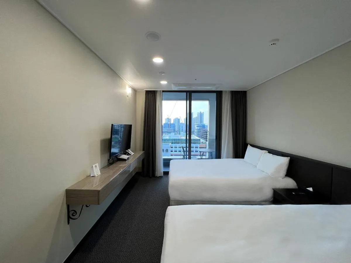 Incheon Rivieraverium Hotel 3*,  韓国